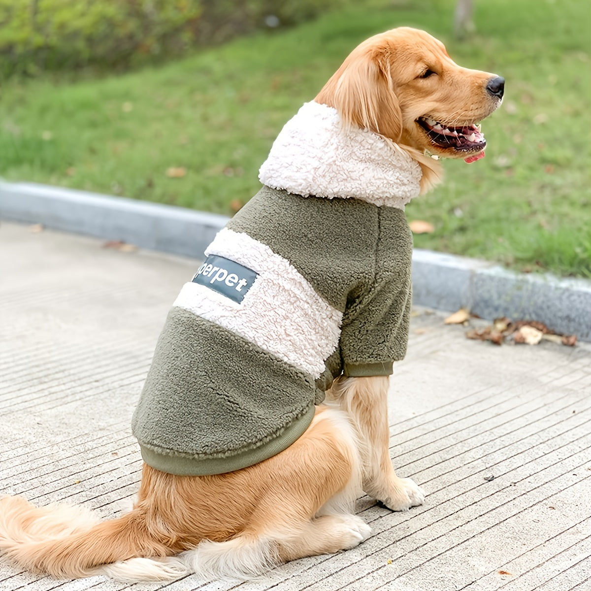 Cozy Fleece Hoodie for Dogs and Cats – Warm Winter Pet Sweatshirt for Cold Weather Comfort